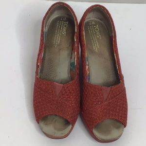 Tom’s Orange Classic Wedges